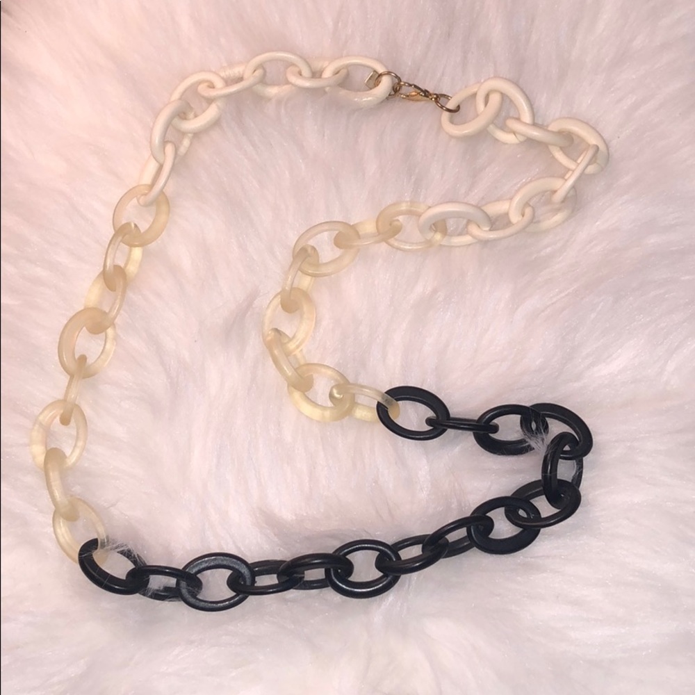 14th and union 3 tone necklace